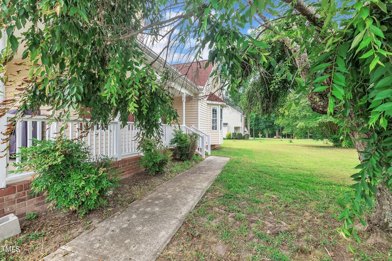 35 Stratton Ct, Youngsville, NC 27596