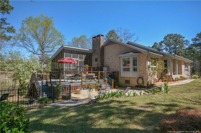 35 Tee Trl, Sanford, NC 27332