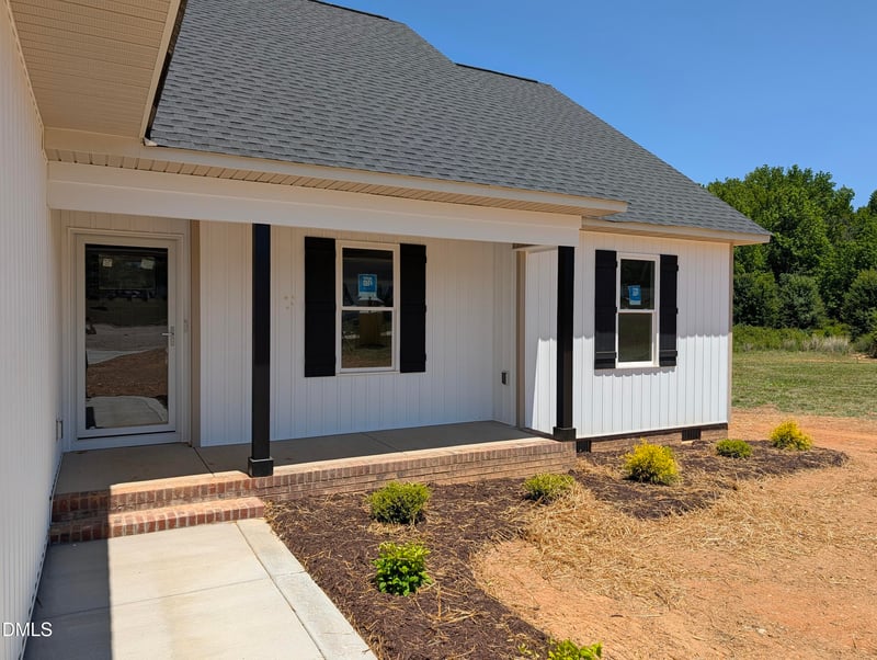 35 Turnberry Ct, Fuquay Varina, NC 27526