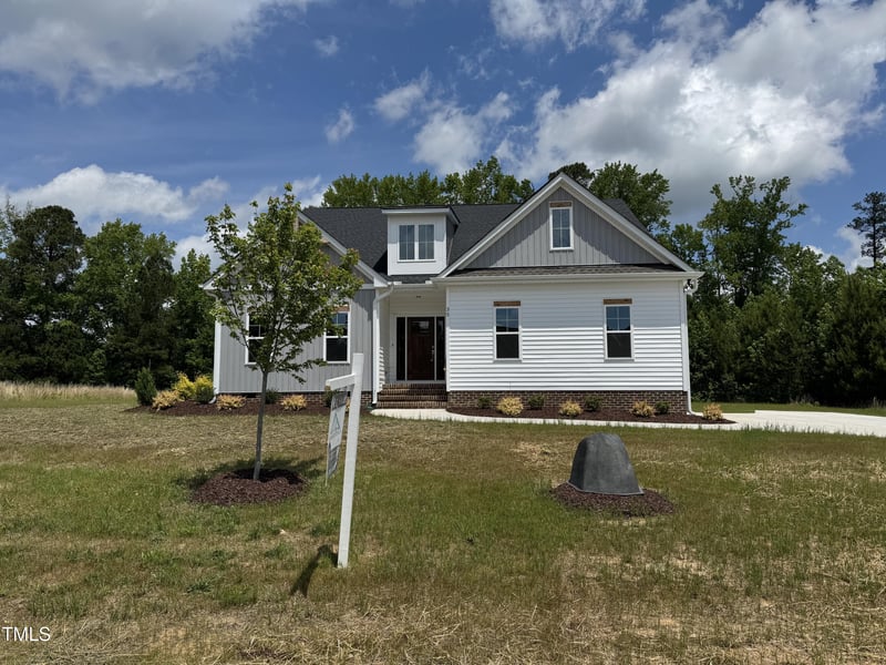 35 Uptown Rd, Zebulon, NC 27597