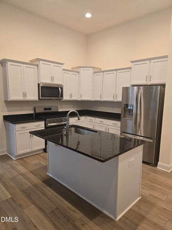 35 Whitley Rdg Dr, Clayton, NC 27527
