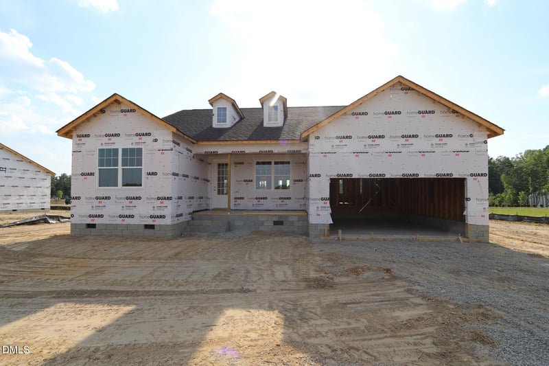 35 Windward Pl, Lillington, NC 27546