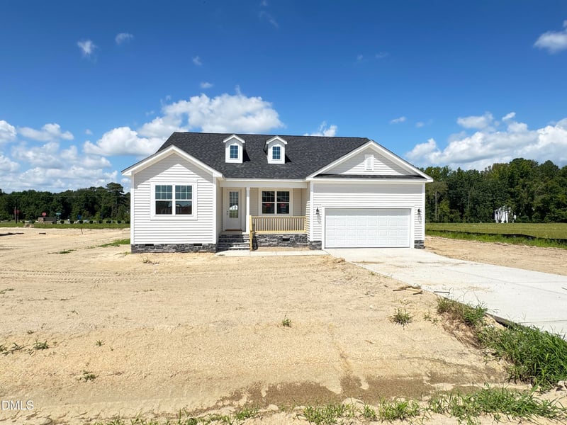 35 Windward Pl, Lillington, NC 27546