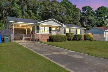350 Longhorn Dr, Fayetteville, NC 28303