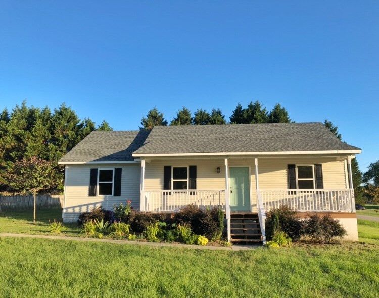 350 E Smithfield St, Angier, NC 27501