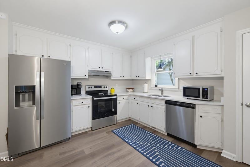 3500 Castlegate Dr, Raleigh, NC 27616