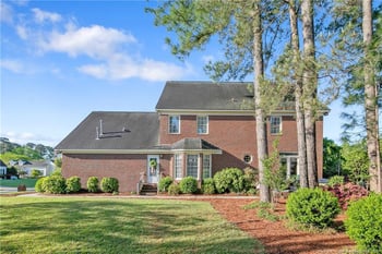 3500 Prestwick Dr, Fayetteville, NC 28303