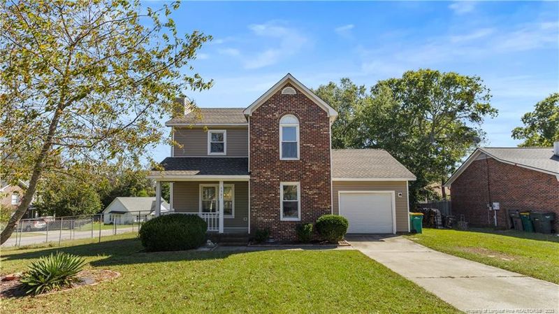 3501 Hanover Dr, Hope Mills, NC 28348