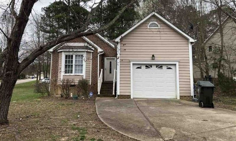3501 Limber Ln, Raleigh, NC 27616