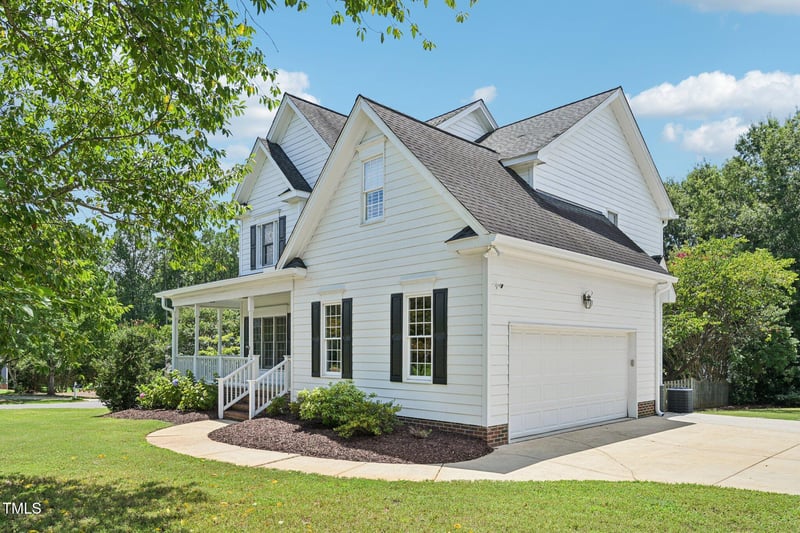 3501 Meadowhaven Dr, Apex, NC 27539