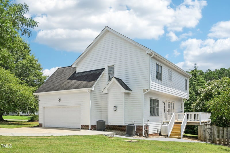3501 Meadowhaven Dr, Apex, NC 27539
