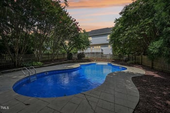 3501 Meadowhaven Dr, Apex, NC 27539