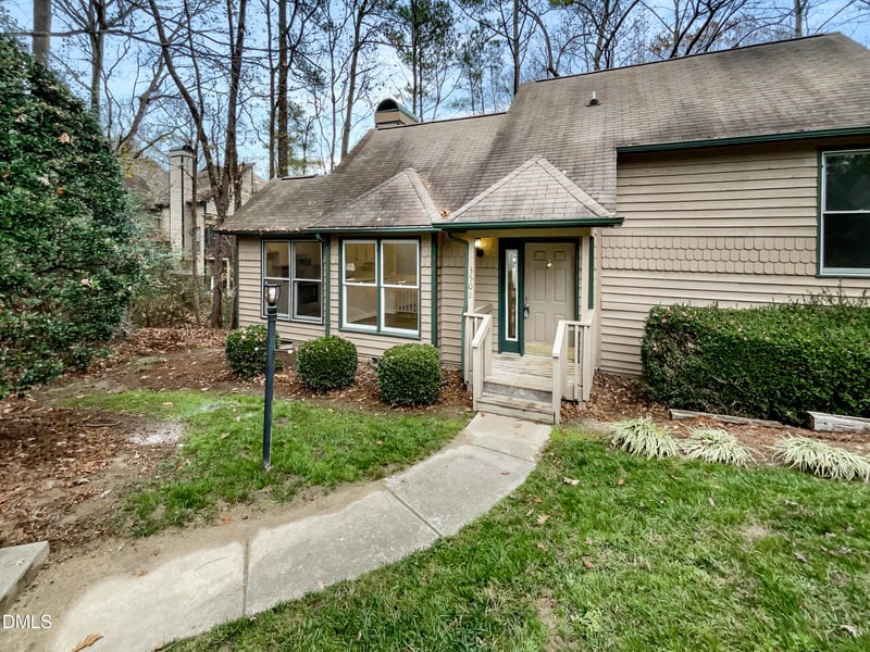 3501 Willowtree Ln, Clayton, NC 27520