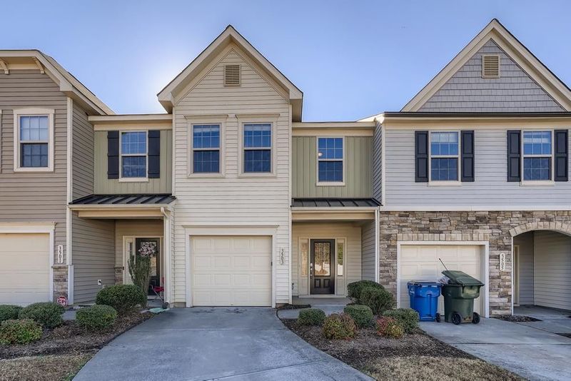 3503 Landshire View Ln, Raleigh, NC 27616