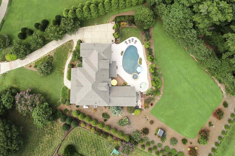 3504 Clay Hall Ct, Raleigh, NC 27606