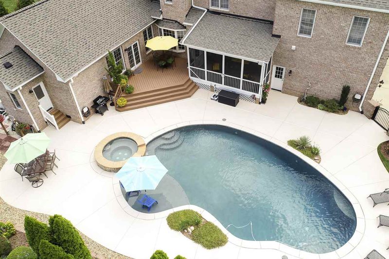 3504 Clay Hall Ct, Raleigh, NC 27606