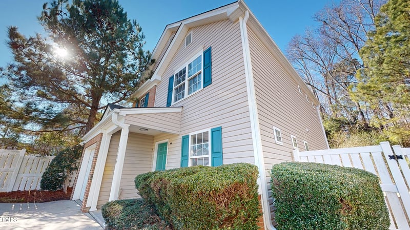 3504 Dolle Ct, Raleigh, NC 27610