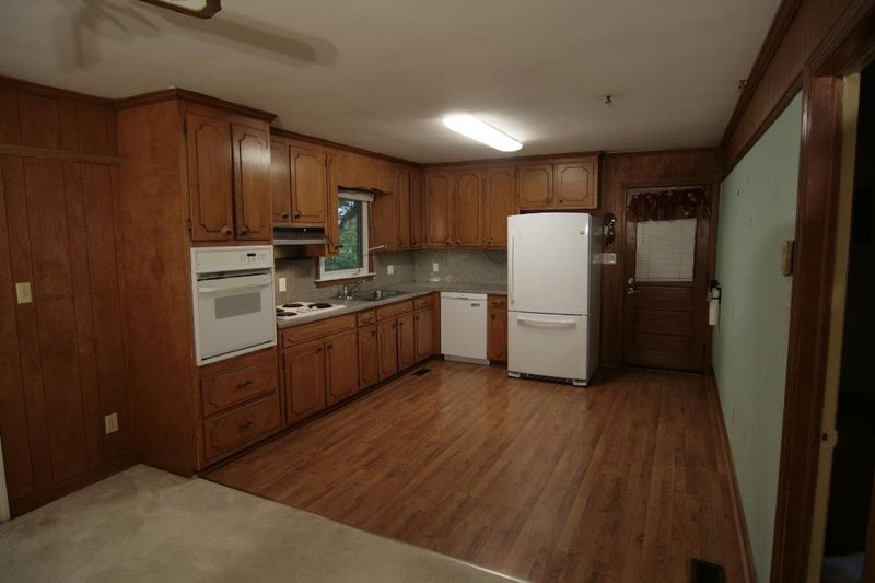 3504 Greenlawn Dr, Raleigh, NC 27609