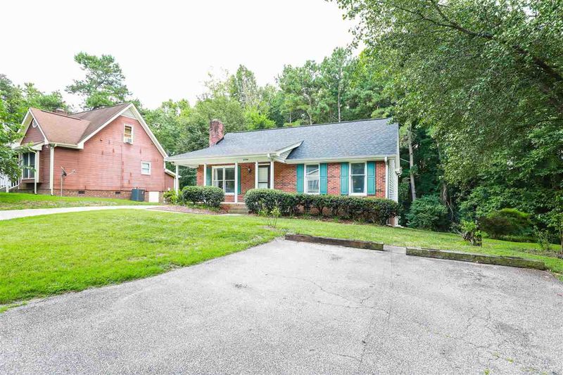 3504 Iron Sight Ct, Raleigh, NC 27616