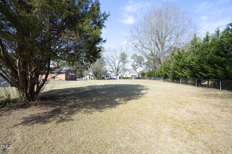 3504 Skycrest Dr, Raleigh, NC 27604