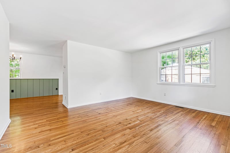 3505 Apache Dr, Raleigh, NC 27609