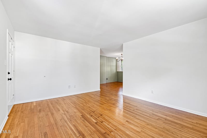3505 Apache Dr, Raleigh, NC 27609