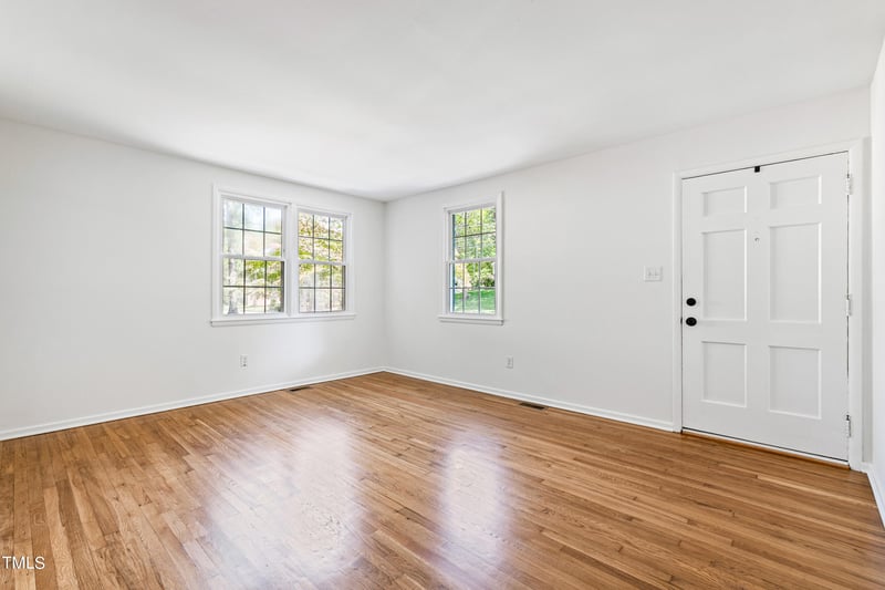 3505 Apache Dr, Raleigh, NC 27609