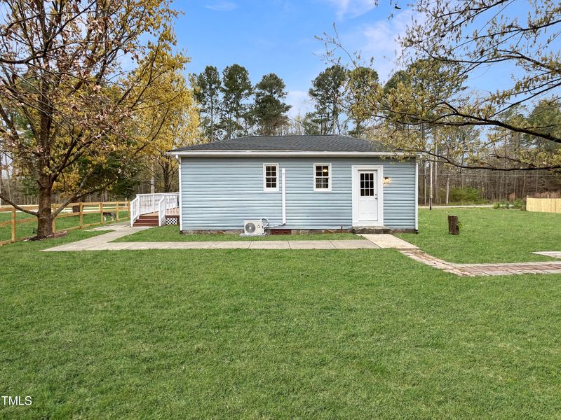3505 Gooch Rd, Durham, NC 27704