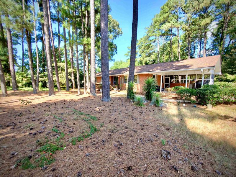 3505 Neptune Dr, Raleigh, NC 27604