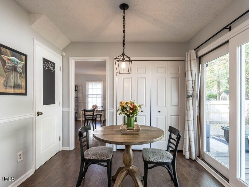 3505 Wickersham Way, Raleigh, NC 27604