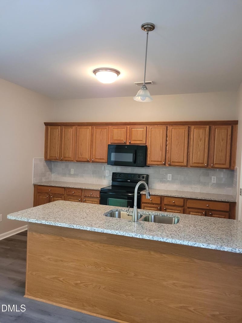 3506 Midway Island Ct, Raleigh, NC 27610