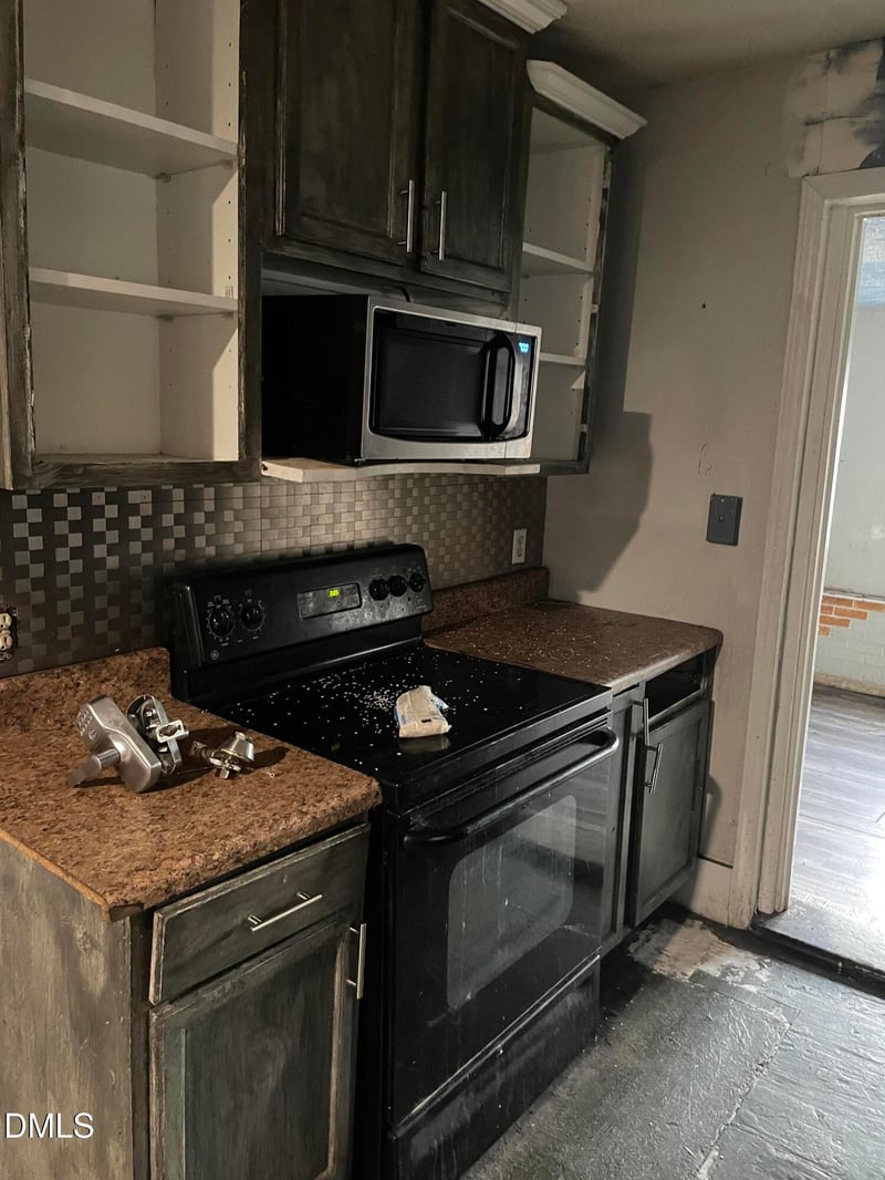 3507 Carlos Ave, Fayetteville, NC 28306