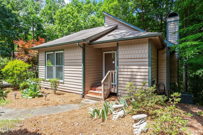 3509 Willowtree Ln, Clayton, NC 27520