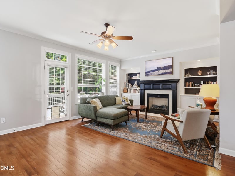 351 Bridgegate Dr, Cary, NC 27519