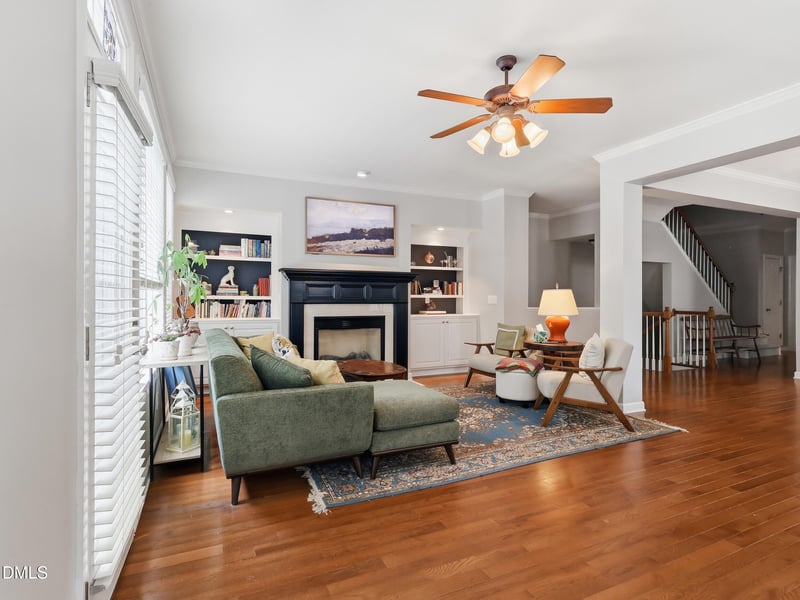 351 Bridgegate Dr, Cary, NC 27519