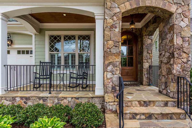 351 Dark Forest Dr, Chapel Hill, NC 27516