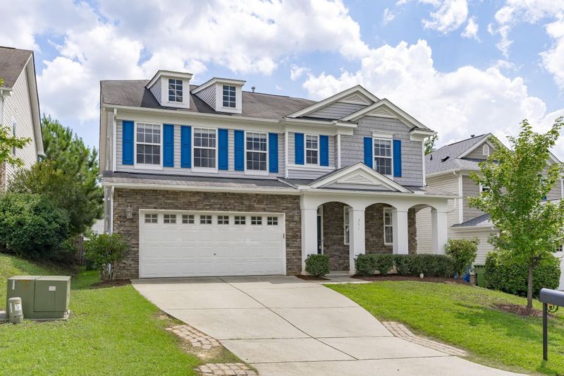 351 Edgecroft Way, Fuquay Varina, NC 27526