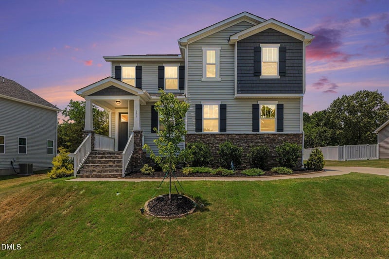 351 Fast Pitch Ln, Four Oaks, NC 27524