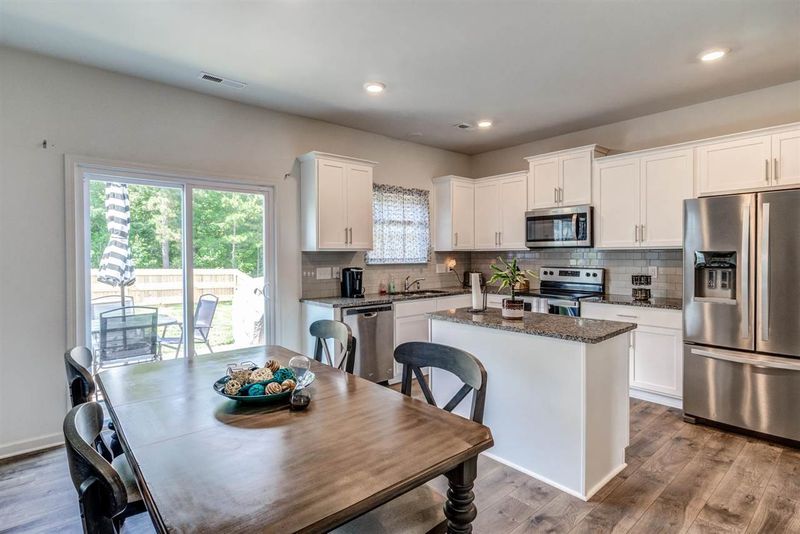 351 N Great White Way, Clayton, NC 27527