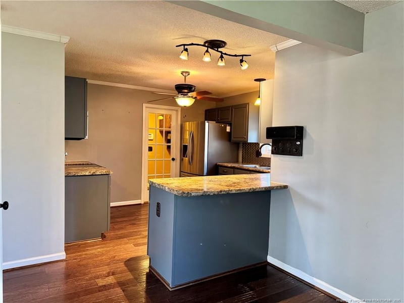 351 Highland Forest Dr, Sanford, NC 27332
