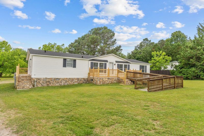 351 Lipscomb Rd, Angier, NC 27501