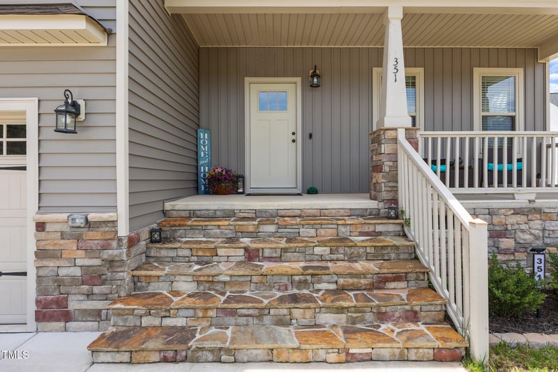 351 Lowery Ln, Benson, NC 27504