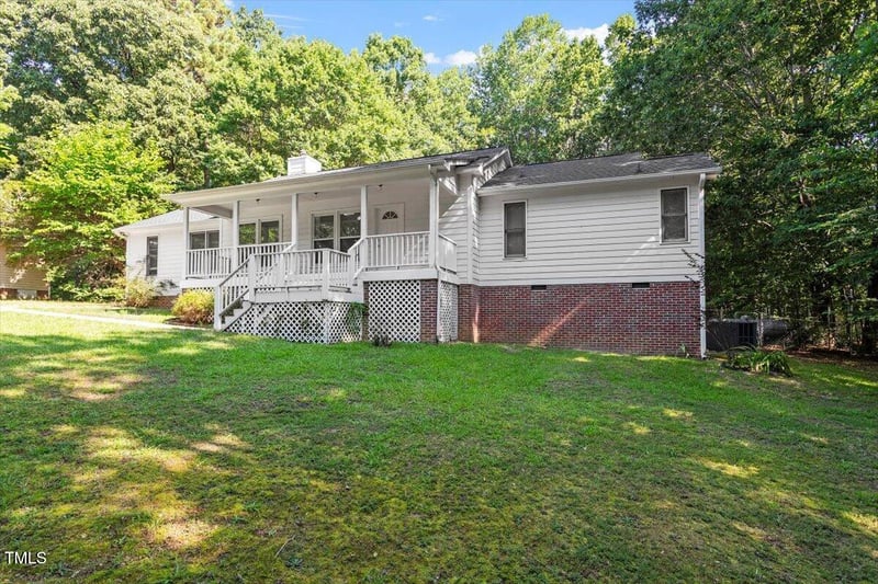 351 Riverstone Dr, Clayton, NC 27527