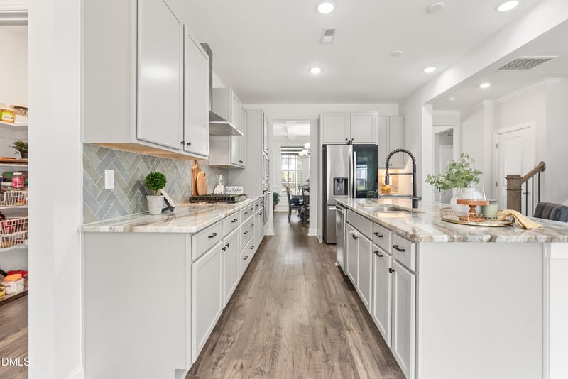 3510 Arran Lake Dr, Fuquay Varina, NC 27526