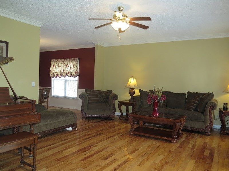 3512 Dewing Dr, Raleigh, NC 27616