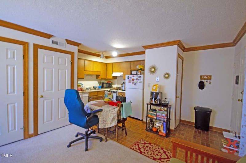 3512 Ivy Commons Dr #201, Raleigh, NC 27606
