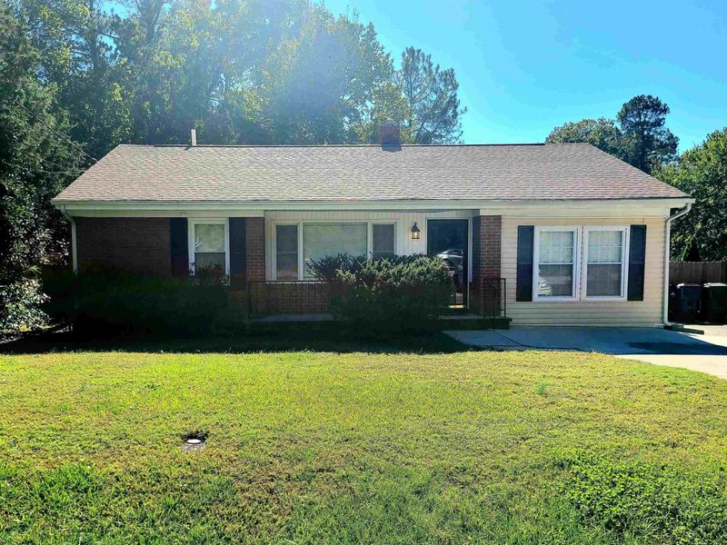 3512 Skycrest Dr, Raleigh, NC 27604