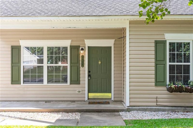 3512 Winesap Rd, Hope Mills, NC 28348