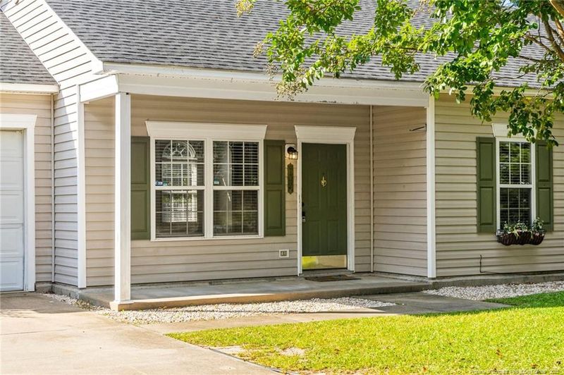 3512 Winesap Rd, Hope Mills, NC 28348