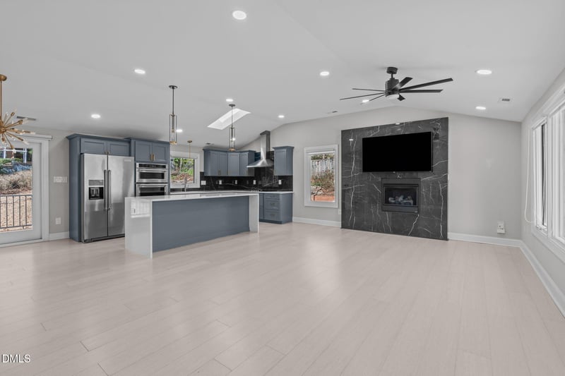 3513 Brook Dr, Raleigh, NC 27609